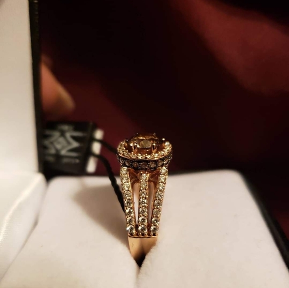 Le Vian® Bridal Chocolate & Vanilla Diamond 14k Strawberry Gold - Picture 6 of 7